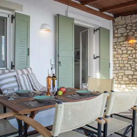 Acres Paros * איה איריני פארוס