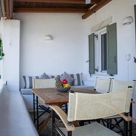 Acres Paros דירה