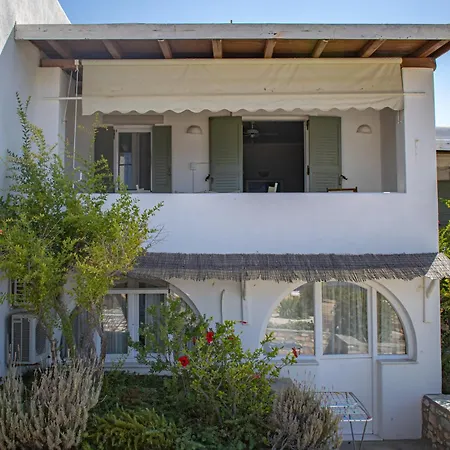 Acres Paros דירה