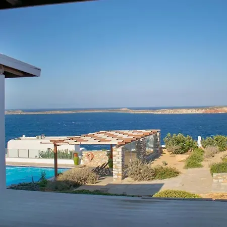 Acres Paros איה איריני פארוס